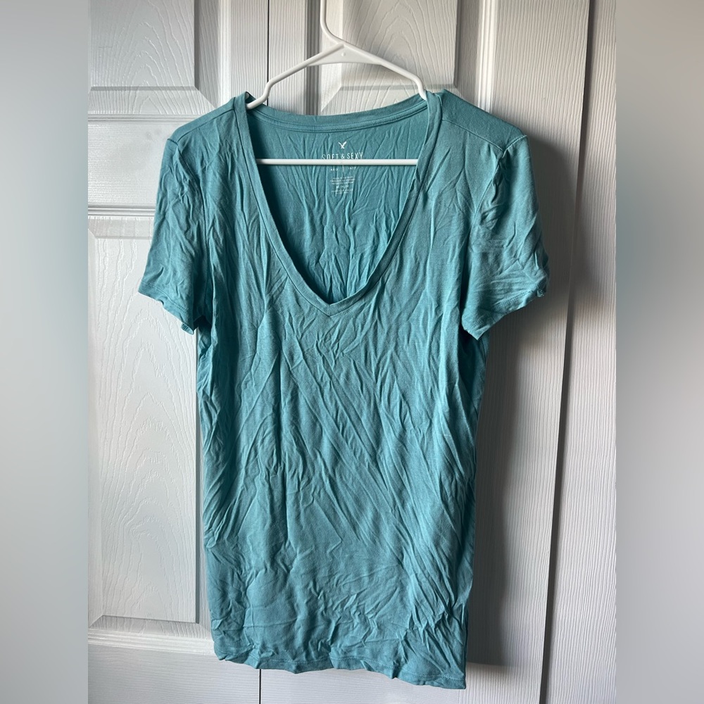 Blue American Eagle soft & sexy tee